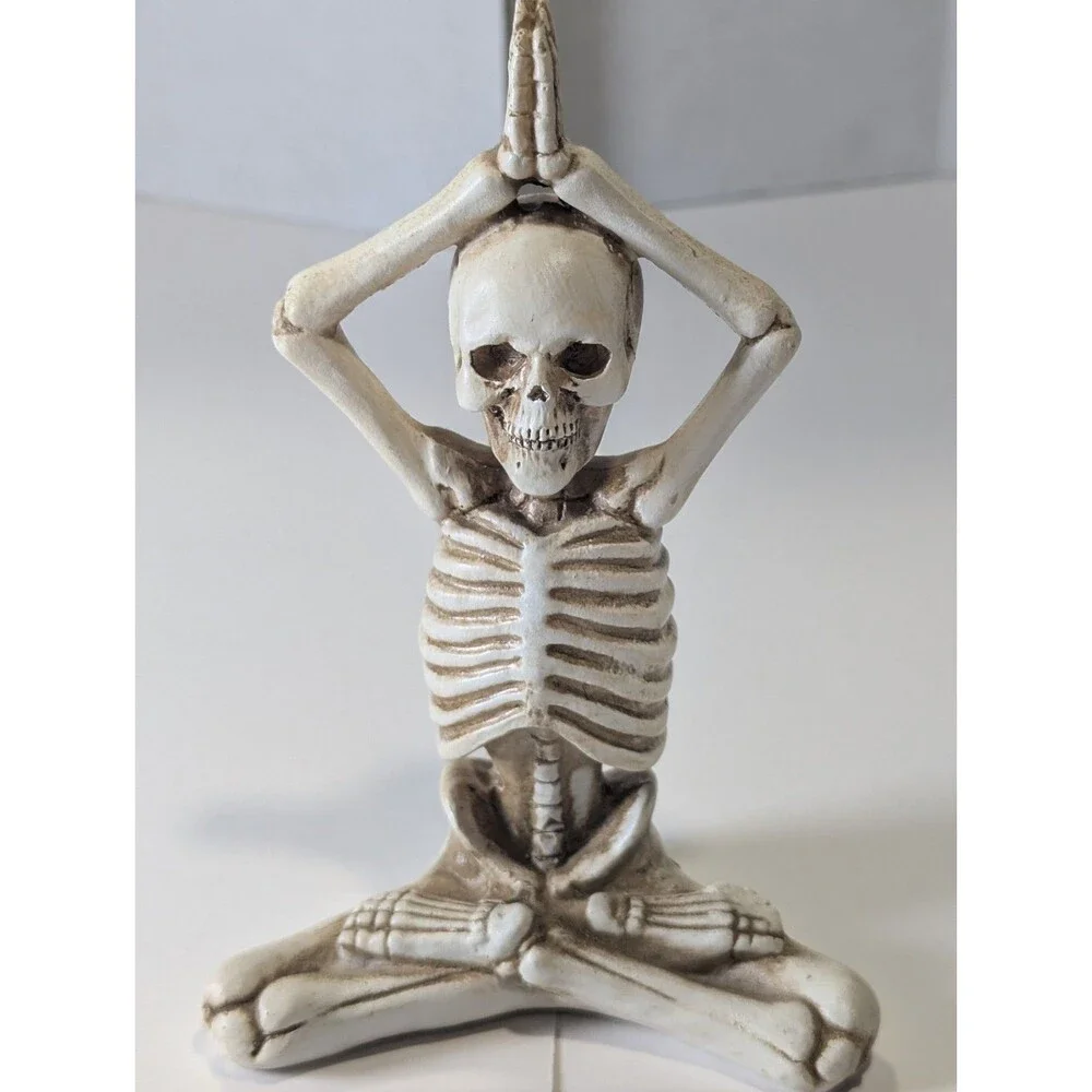 Yoga Skeleton Figurine Resin Meditation Namaste Gothic Halloween Decor